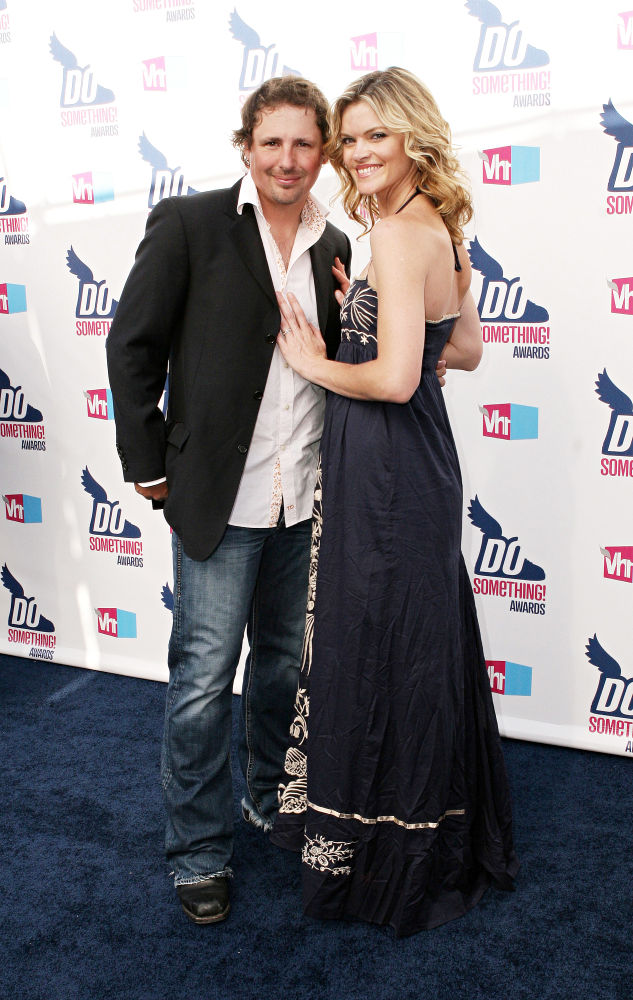 Casey Anderson;Missi Pyle;<br>2010 VH1 Do Something Awards