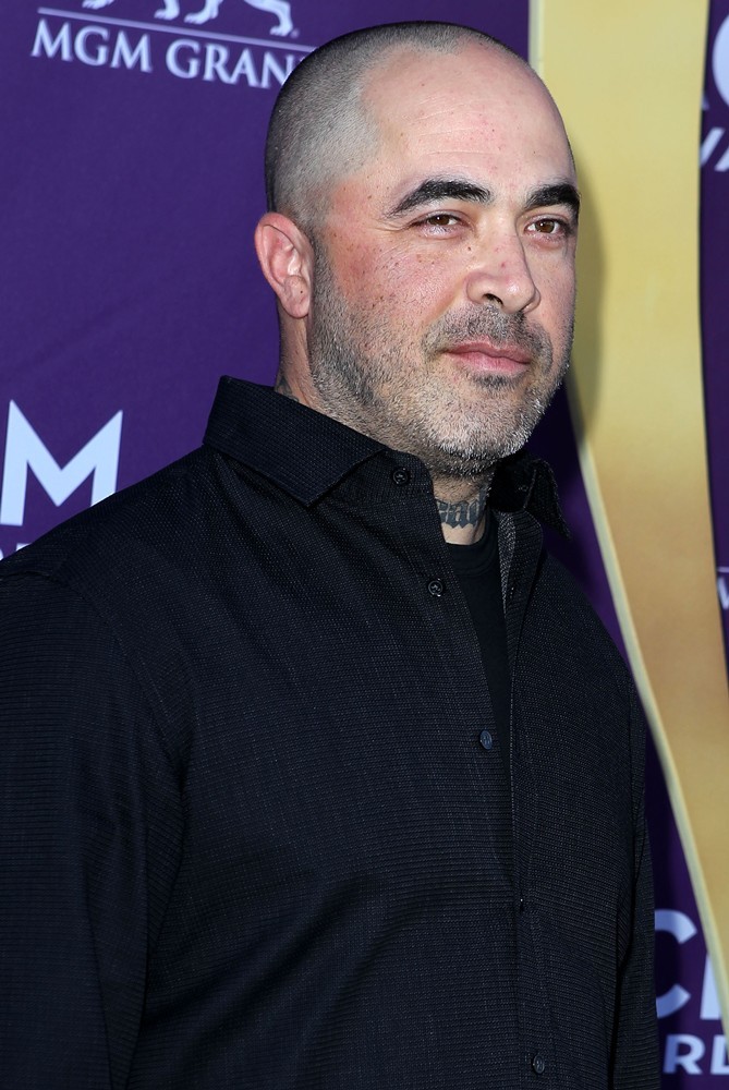Aaron Lewis Picture 1 – 2012 ACM Awards – Arrivals