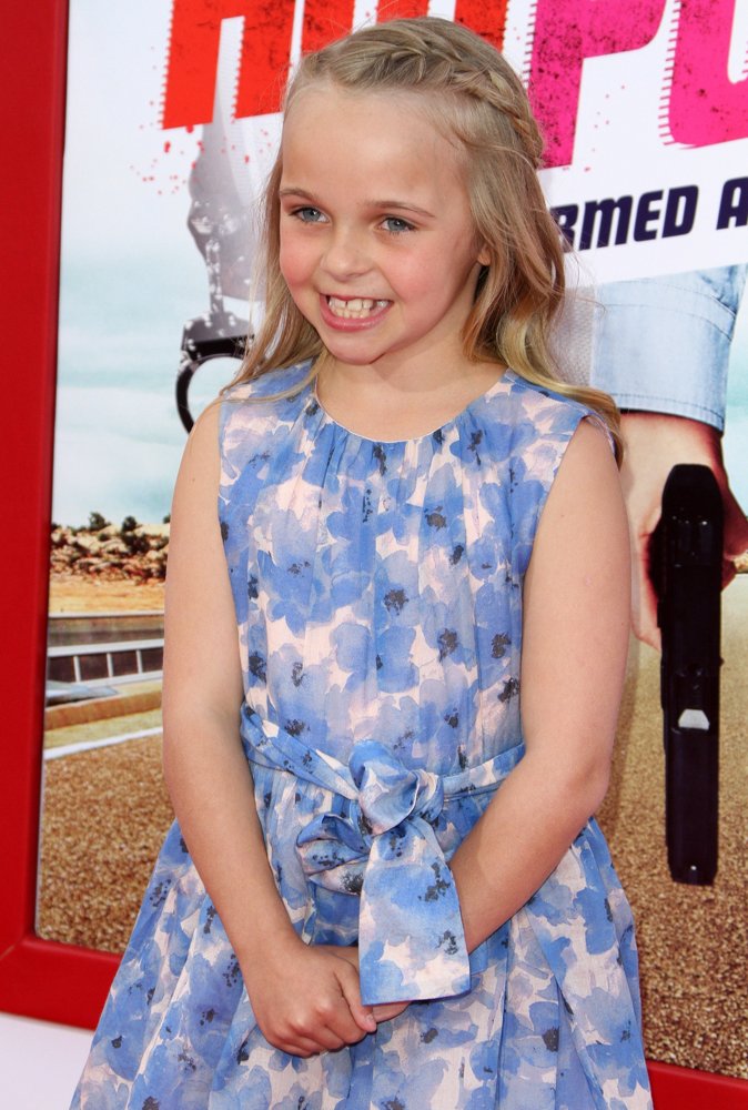 Los Angeles Premiere of Hot Pursuit - Arrivals