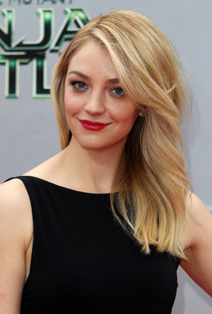 Abby Elliott Picture 10 - Los Angeles Premiere of Teenage Mutant Ninja ...