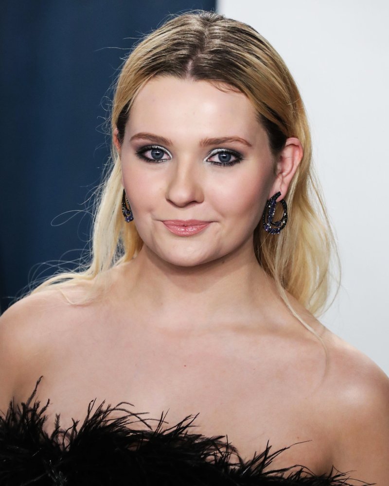 Abigail Breslin Pictures, Latest News, Videos.