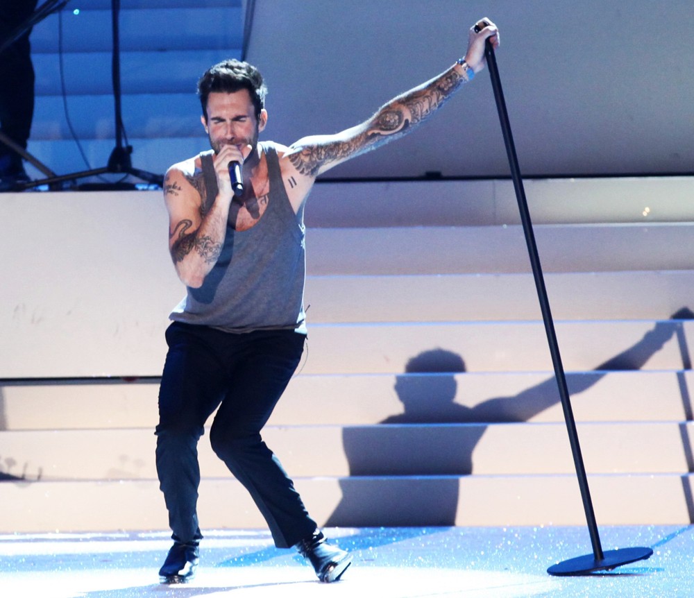 2011 Victoria's Secret Fashion Show - Performance