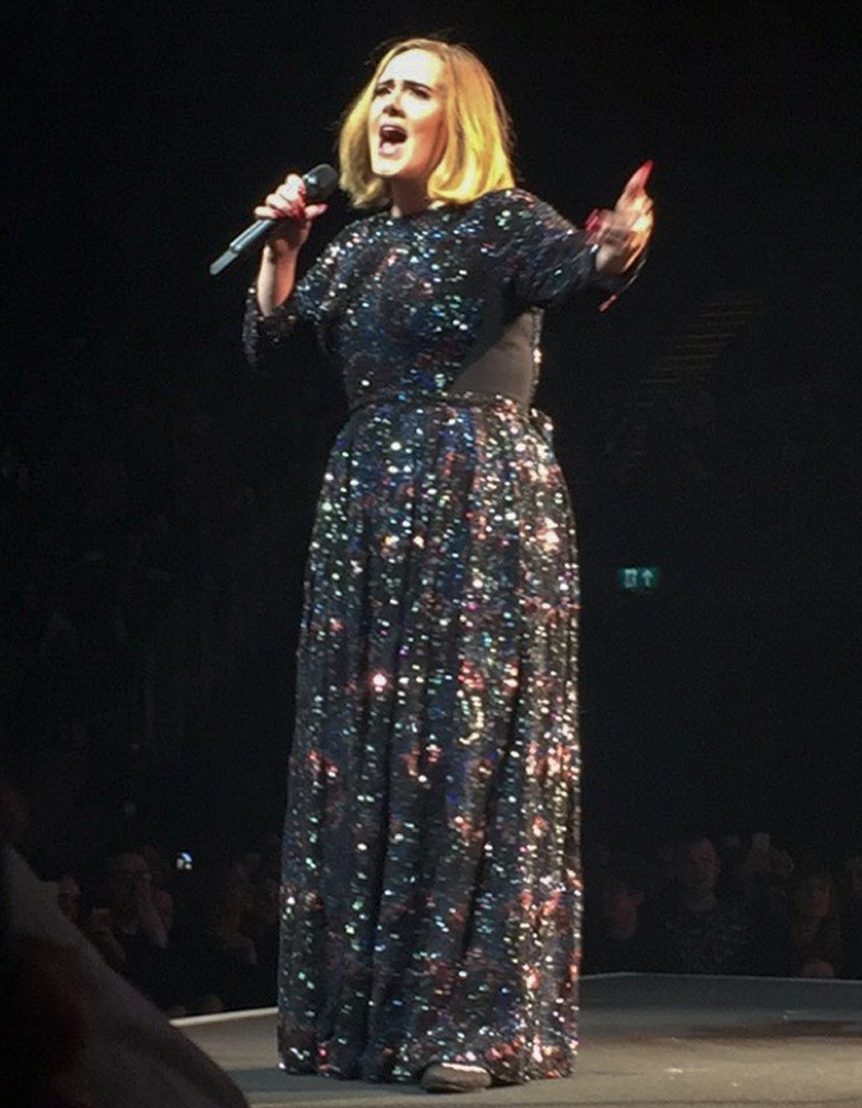 Adele;<br>Adele Performs