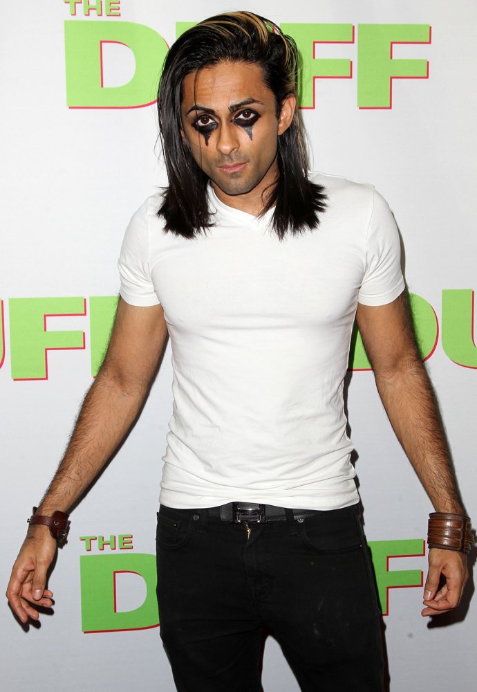 Los Angeles Fan Screening of The DUFF - Red Carpet Arrivals