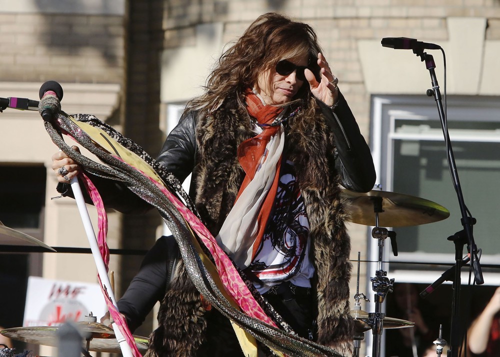 Steven Tyler;Aerosmith;<br>Aerosmith Perform in Front of 1325 Commonwealth Ave, Which Was Their Home in The Early 1970's