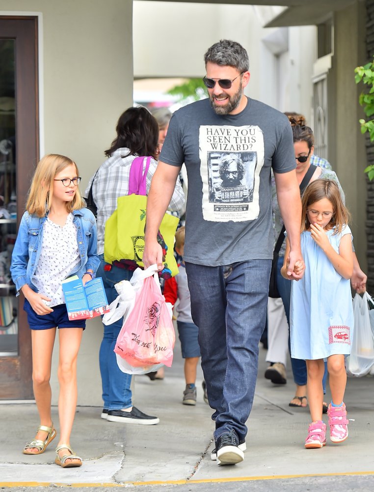 Ben Affleck Takes His Children to The Farmers Market