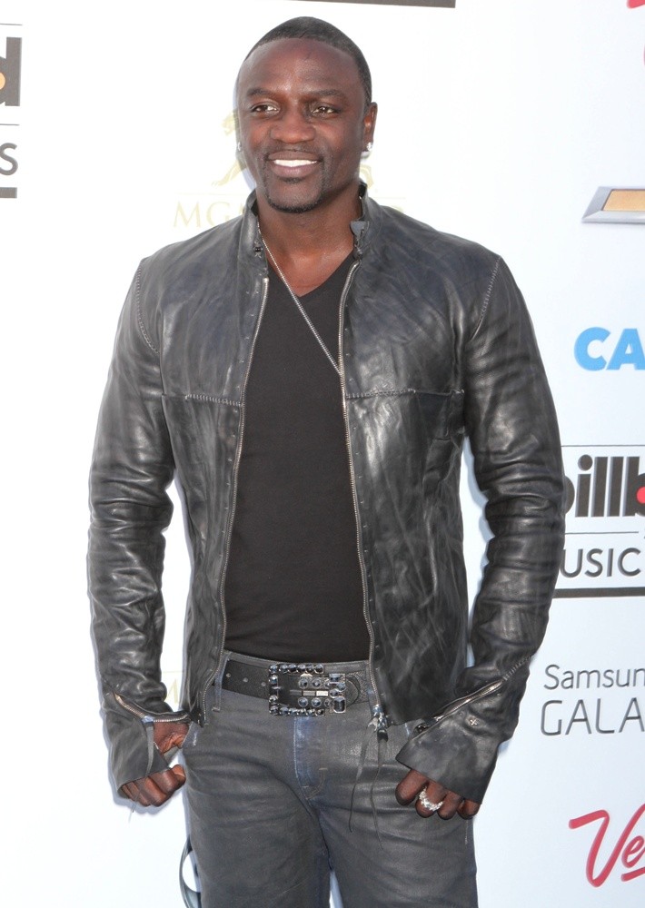 2013 Billboard Music Awards - Arrivals