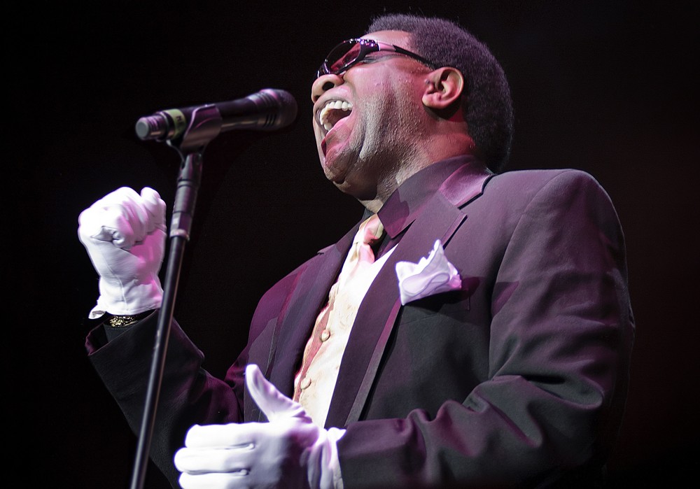 Al Green;<br>Al Green Performing at Manchester Evening News Arena
