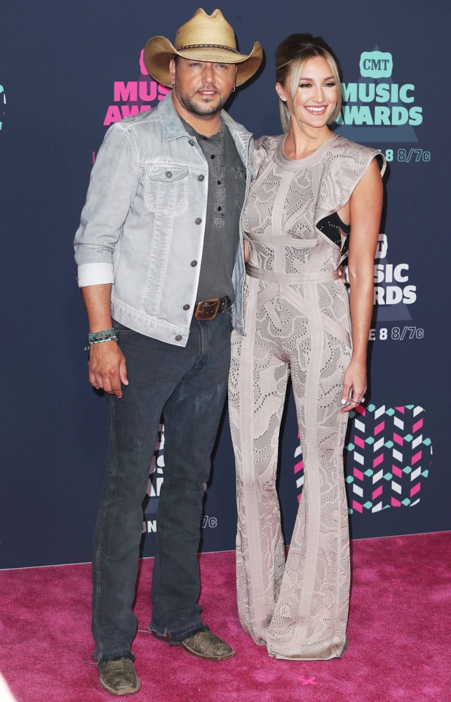 2016 CMT Music Awards - Arrivals