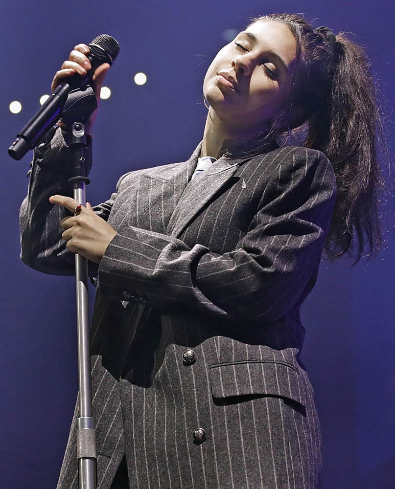 Alessia Cara Performing at Manchester Arena