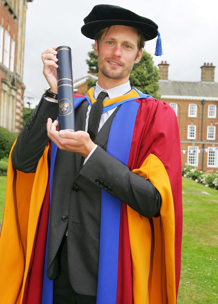Alexander Skarsgard Receives An Honorary Degree in The Arts from Leeds Metropolitan University