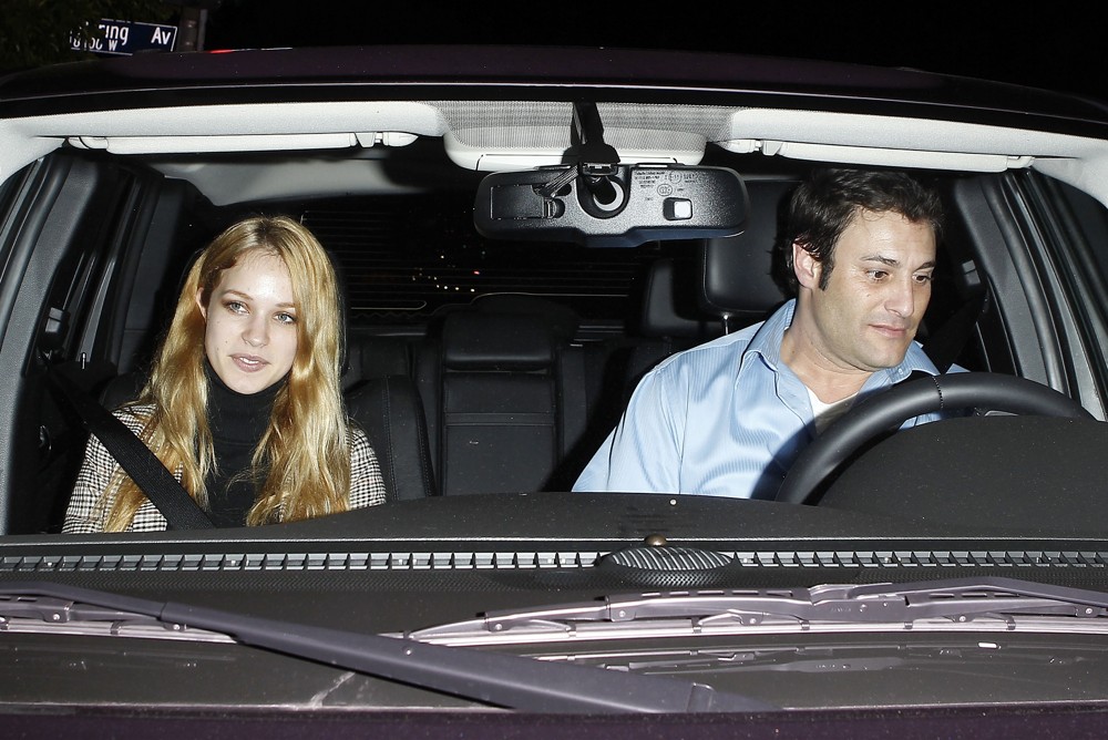 Alexis Knapp;<br>Outside Bagatelle Restaurant