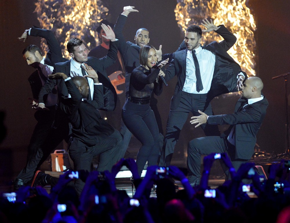 Alicia Keys;<br>The MTV EMA's 2012 - Show