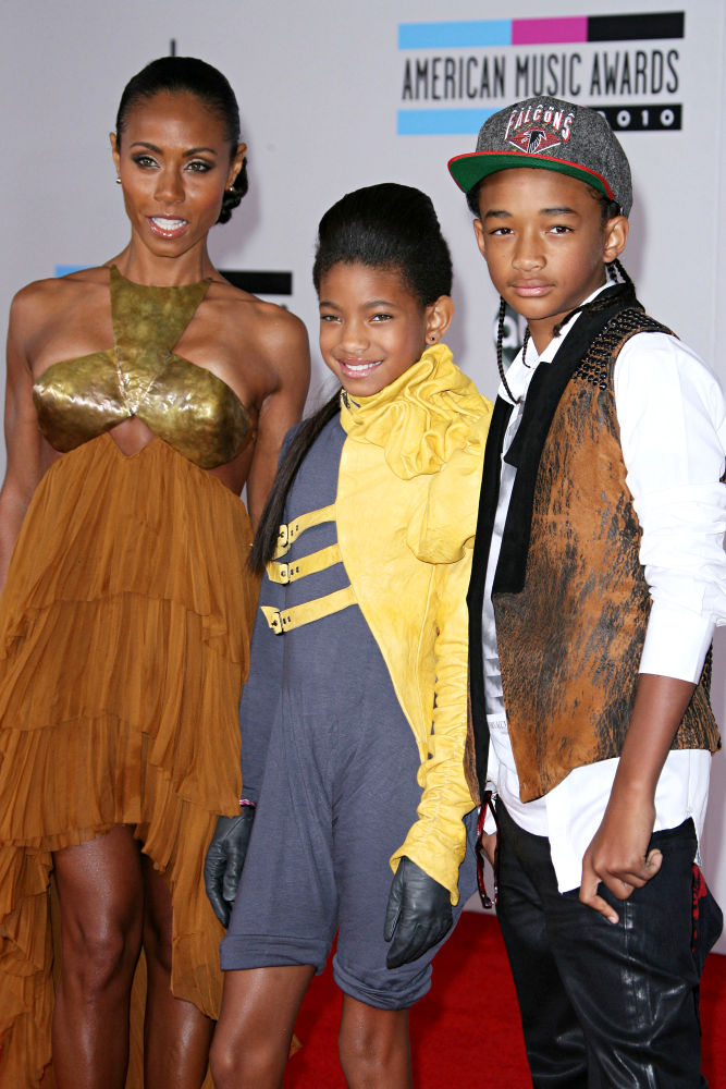 Jada Pinkett Smith;Willow Smith;Jaden Smith;<br>2010 American Music Awards - Arrivals