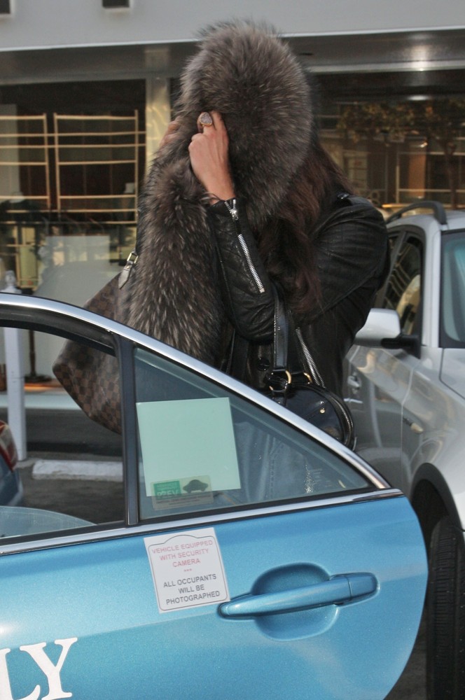 Amanda Bynes;<br>Amanda Bynes Shopping at Kin on Sunset Boulevard