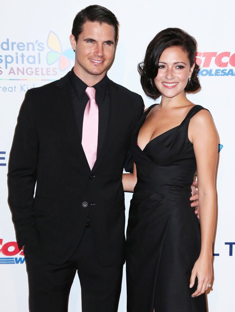 2014 Children's Hospital Los Angeles' Gala: Noche De Ninos - Arrivals