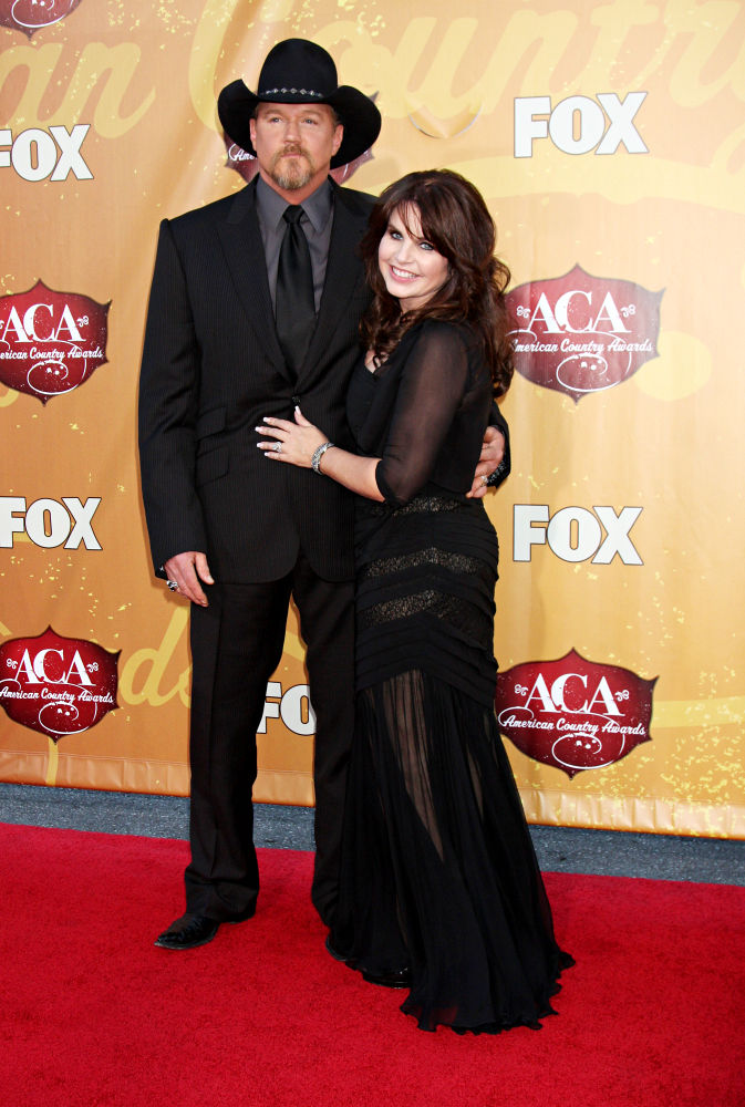 wife trace adkins