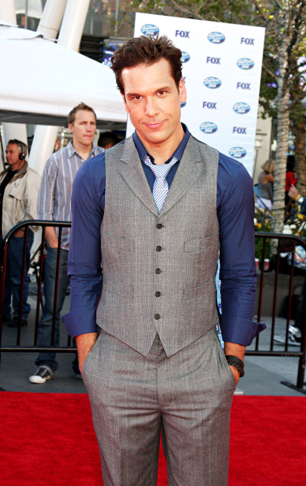 Dane Cook;<br>The American Idol Season 9 Finale - Arrivals