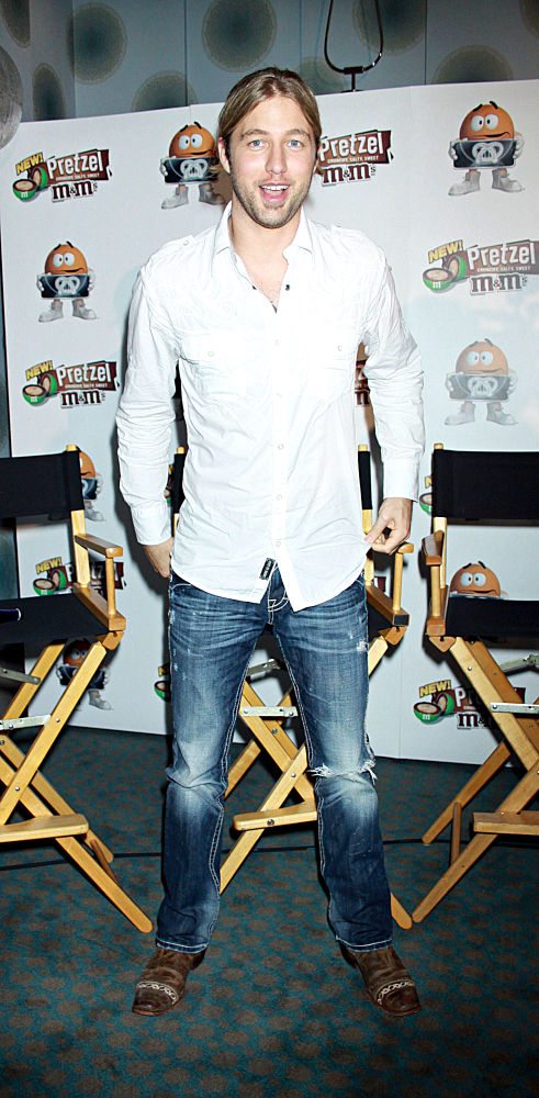 Casey James;<br>A Press Conference After a Short Performance for The Launch of The 'American Idol - Live Tour 2010'
