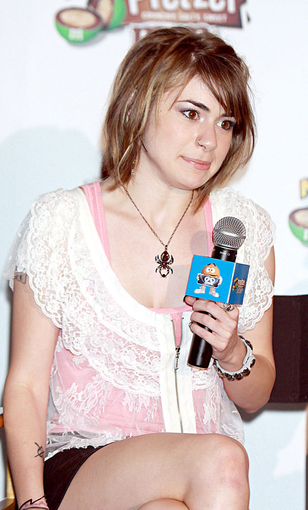 Siobhan Magnus;<br>A Press Conference After a Short Performance for The Launch of The 'American Idol - Live Tour 2010'