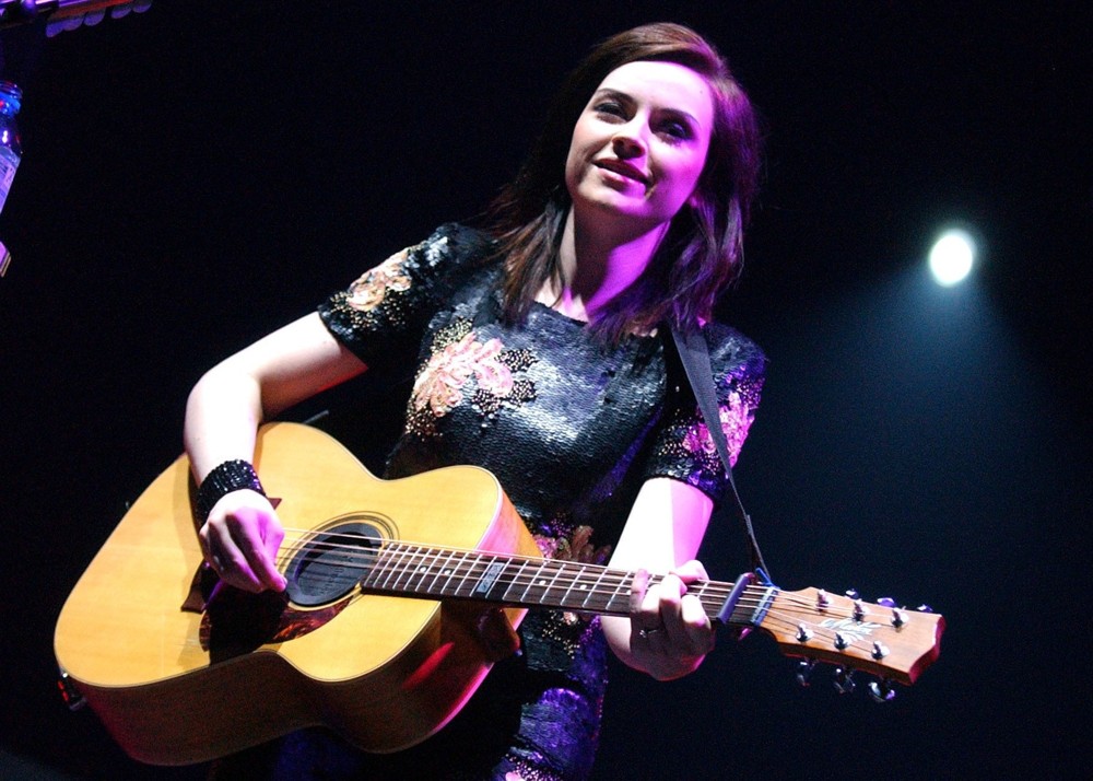 Amy Macdonald;<br>Amy MacDonald Performs