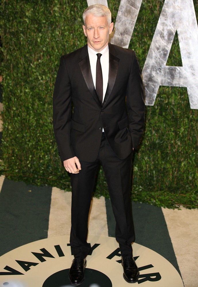 Anderson Cooper;<br>2012 Vanity Fair Oscar Party - Arrivals
