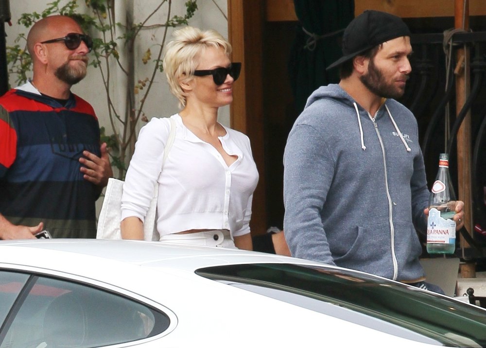 Pamela Anderson and Rick Salomon Have Breakfast Together