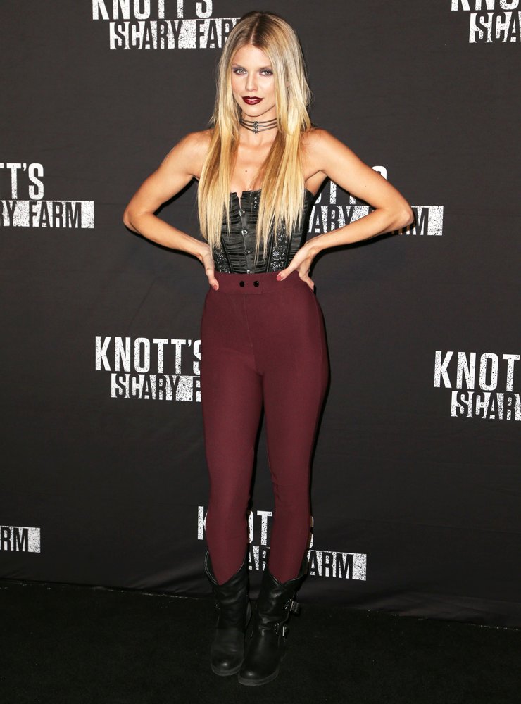 2016 Knott's Scary Farm Black Carpet Party - Arrivals
