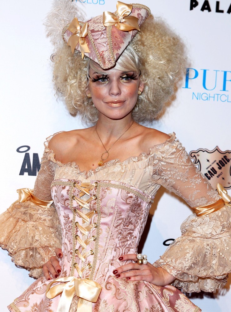 Pure Nightclub Kicks Off Halloween Weekend with A Night of Haunted Seduction