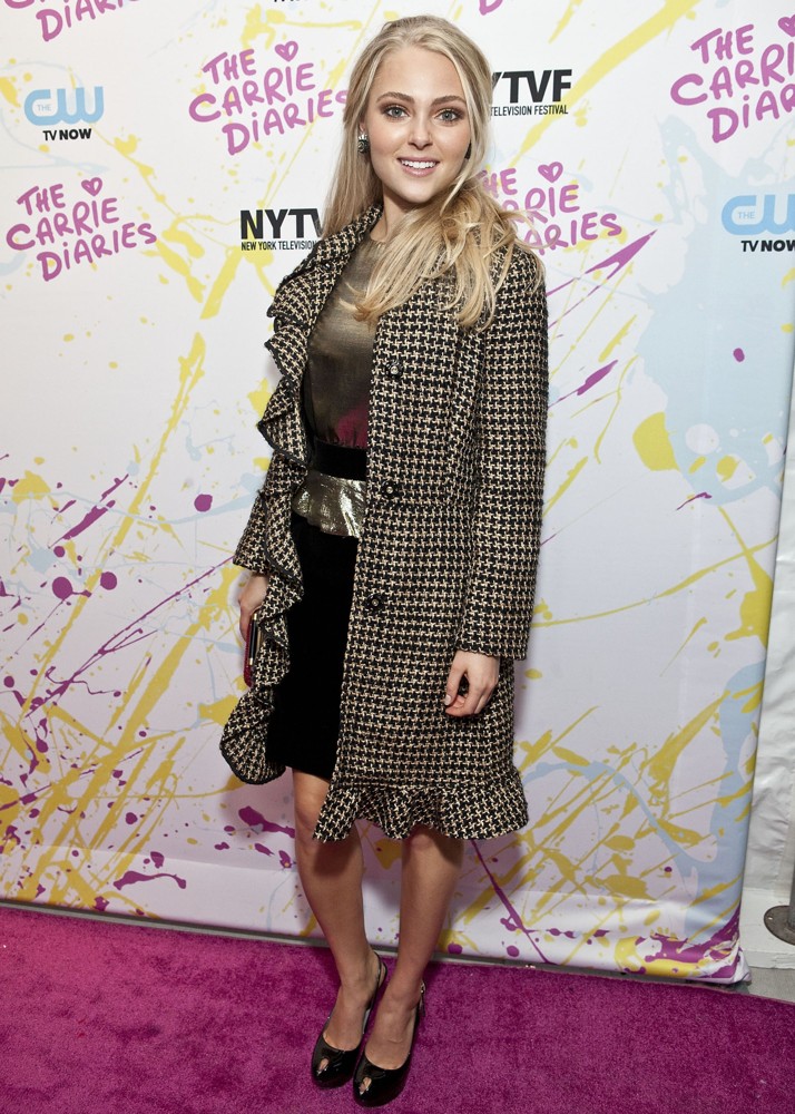 AnnaSophia Robb;<br>The Carrie Diaries Premiere