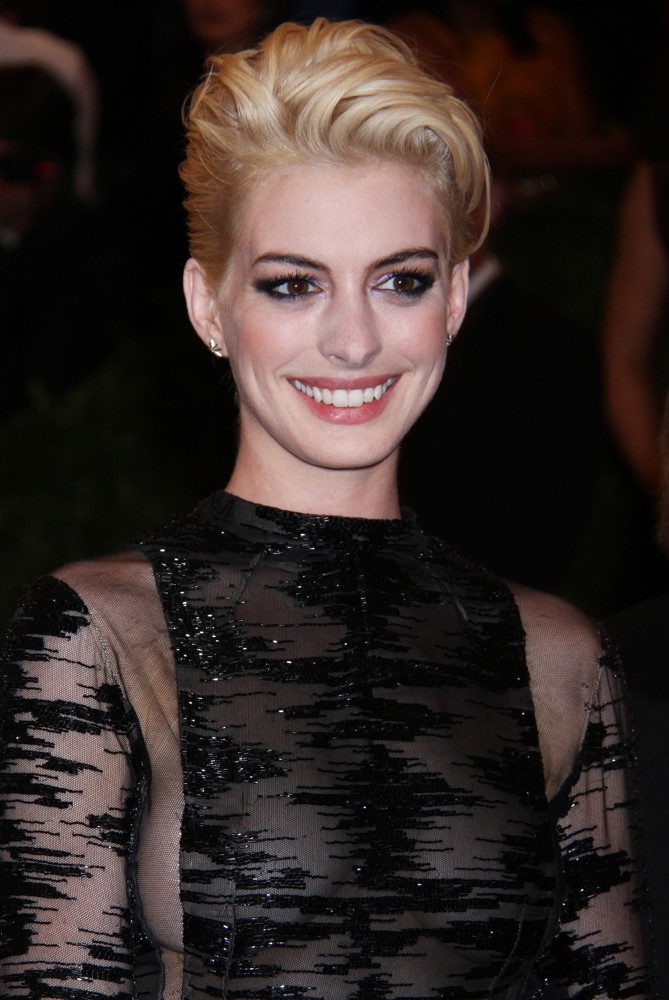 Anne Hathaway;<br>PUNK: Chaos to Couture Costume Institute Gala