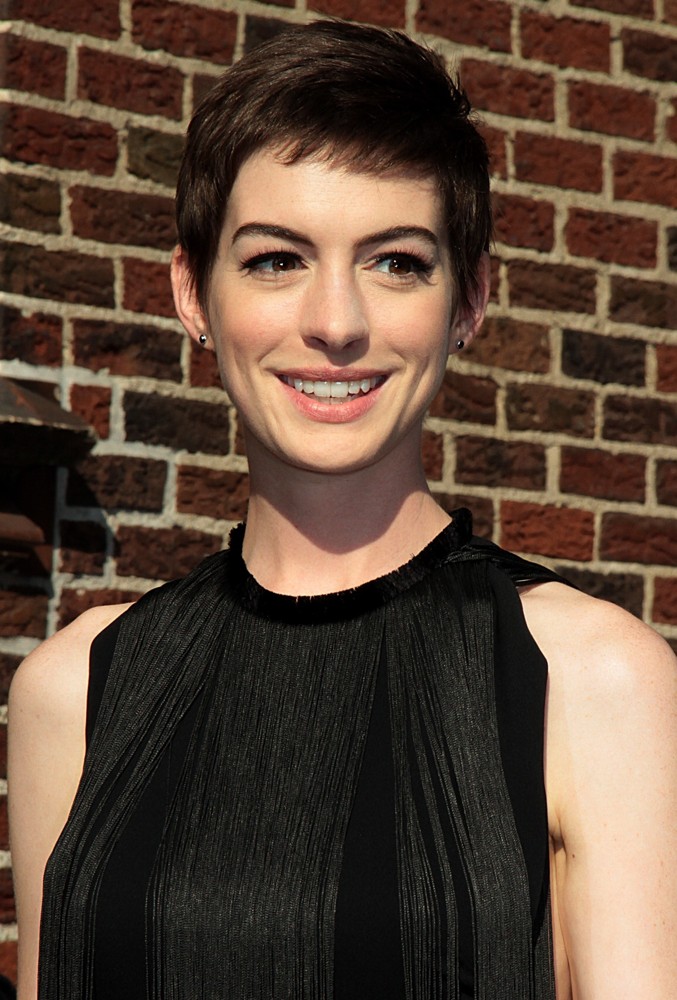 Anne Hathaway;<br>The Late Show with David Letterman - Arrivals