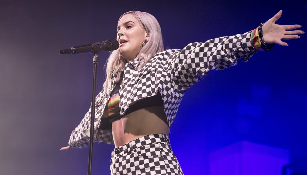 Anne-Marie Performs at Manchester O2 Ritz
