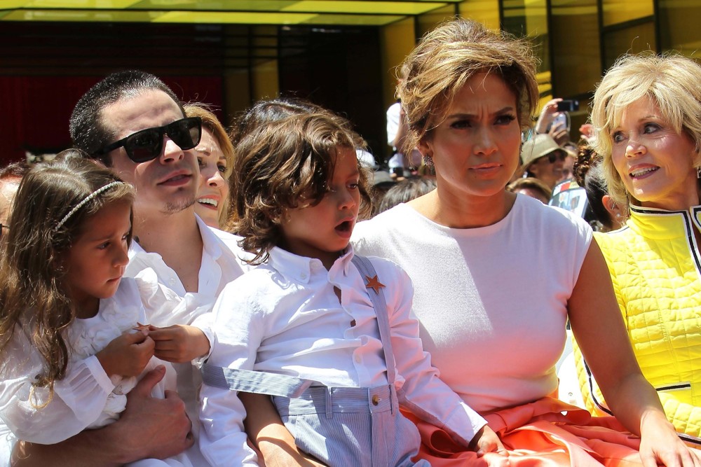 Emme Anthony;Casper Smart;Jennifer Lopez;Max Anthony;Jane Fonda;<br>Jennifer Lopez Is Honoured with The 2,500th Star on The Hollywood Walk of Fame