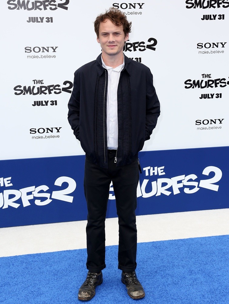 The Los Angeles Premiere of The Smurfs 2 - Arrivals