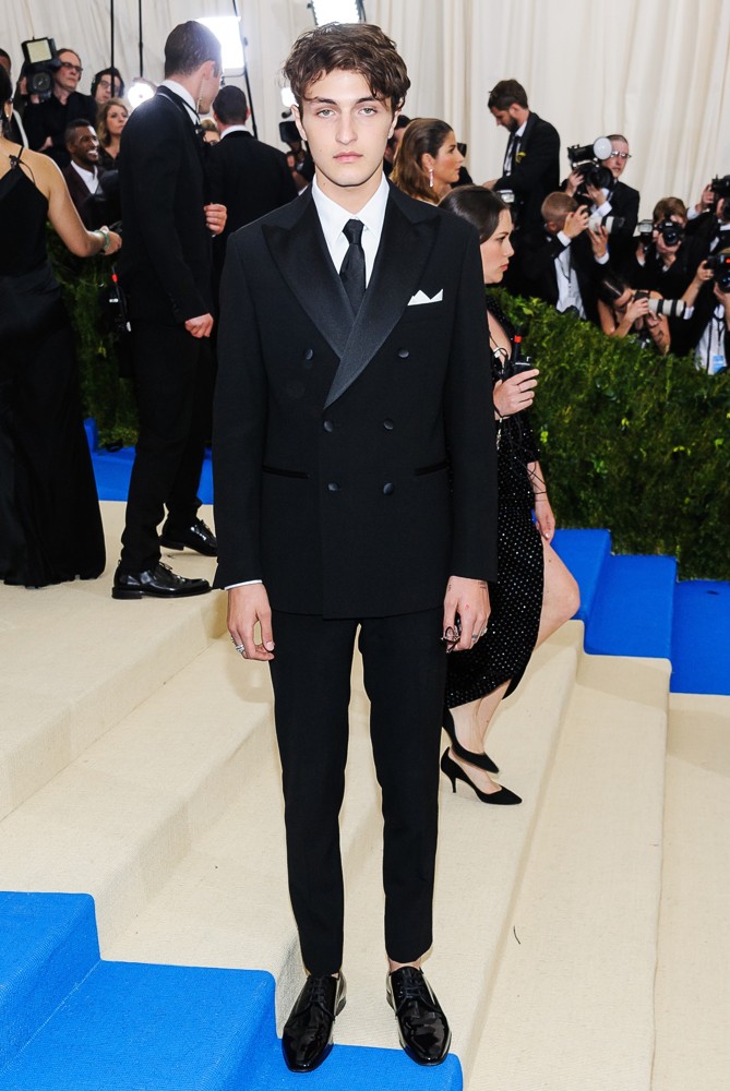 Metropolitan Costume Institute Benefit Gala: Rei Kawakubo-Comme des Garcons: Art of The In-Between