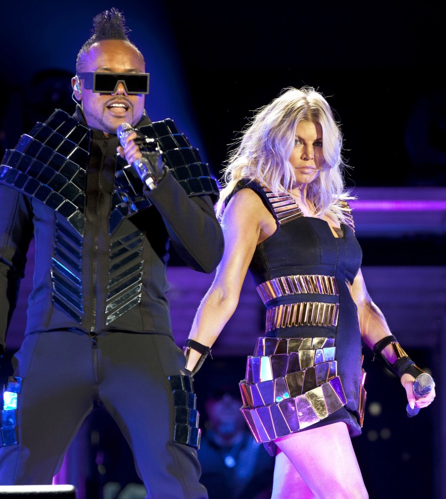 Black Eyed Peas and Friends Concert 4 NYC in Support of The Robin Hood Foundation