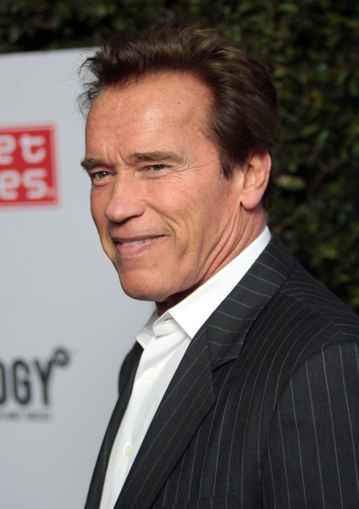 Arnold Schwarzenegger;<br>The Grand Opening of Robert Earl's Planet Dailies-Mixology 101