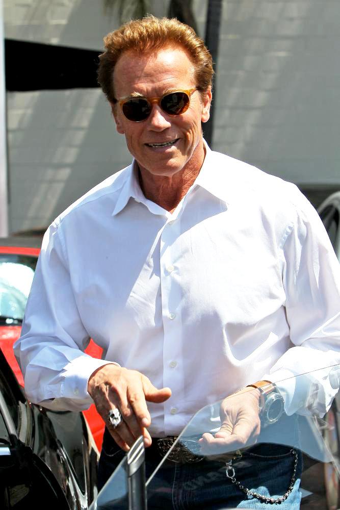 Arnold Schwarzenegger;<br>Arnold Schwarzenegger Leaving Cafe Roma After Having Lunch