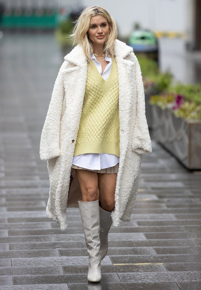 Ashley Roberts;<br>Ashley Roberts Seen at Global Studios