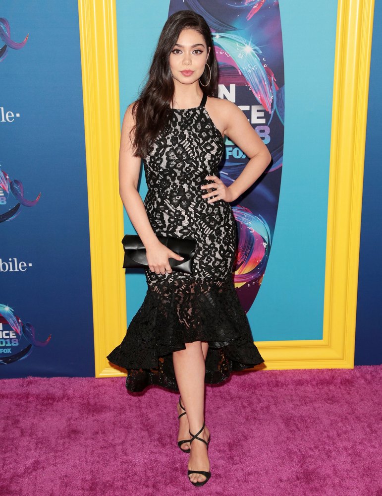 Auliâ€™i Cravalho;<br>Teen Choice Awards 2018 - Arrivals