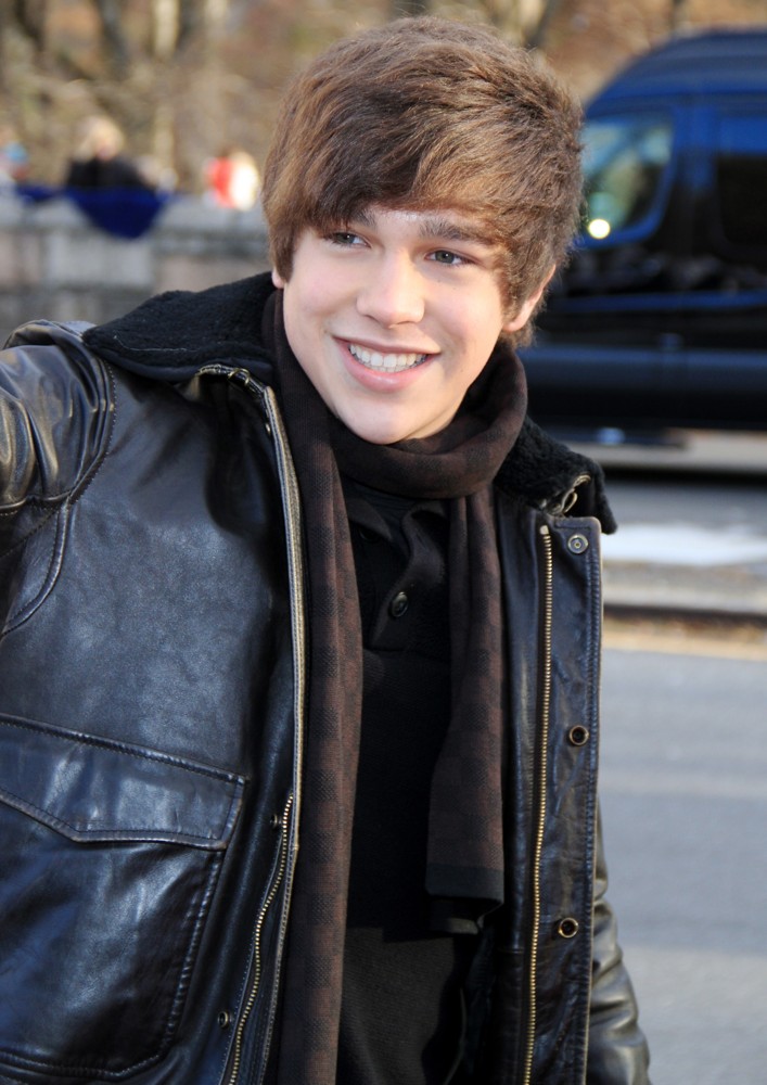 Austin Mahone;<br>87th Macy's Thanksgiving Day Parade