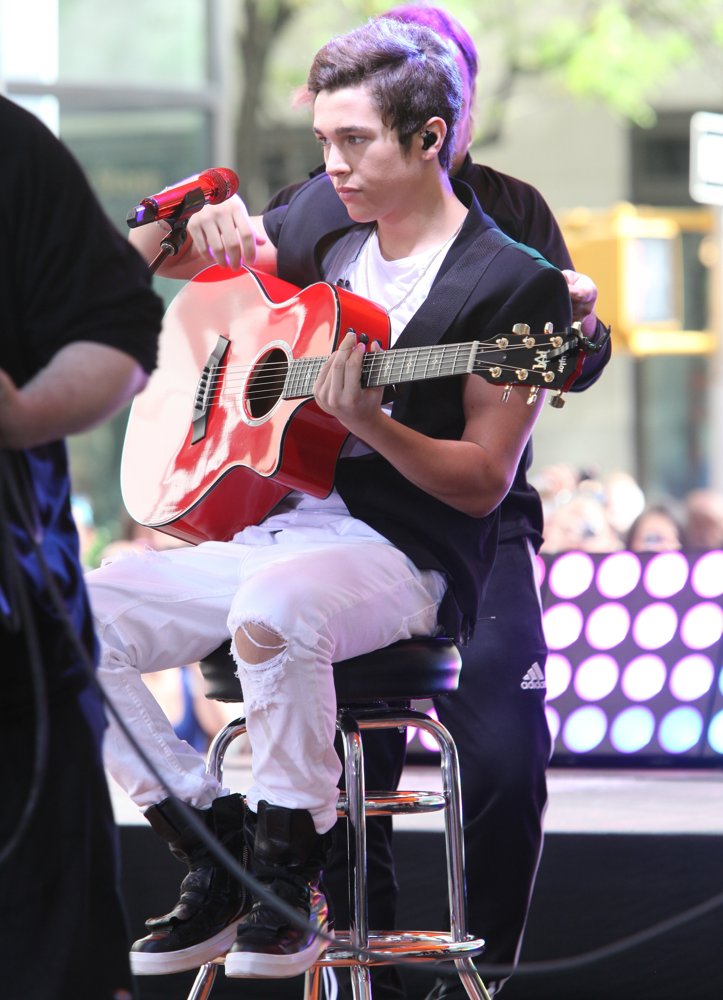 Austin Mahone Performing Live as Part of NBC's Toyota Concert Series