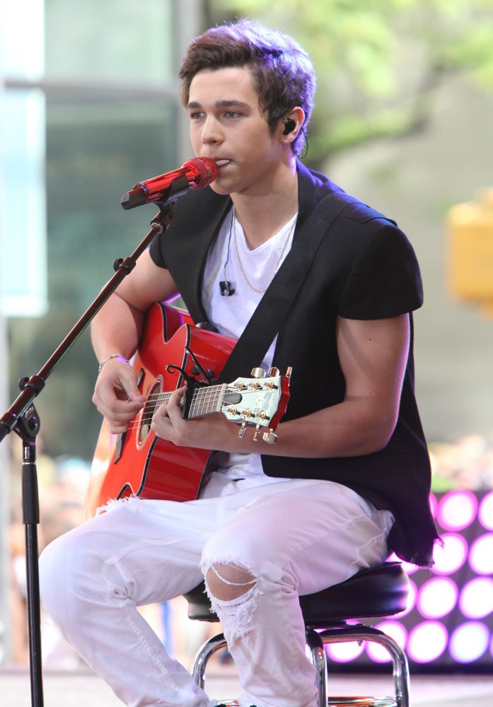 Austin Mahone Performing Live as Part of NBC's Toyota Concert Series