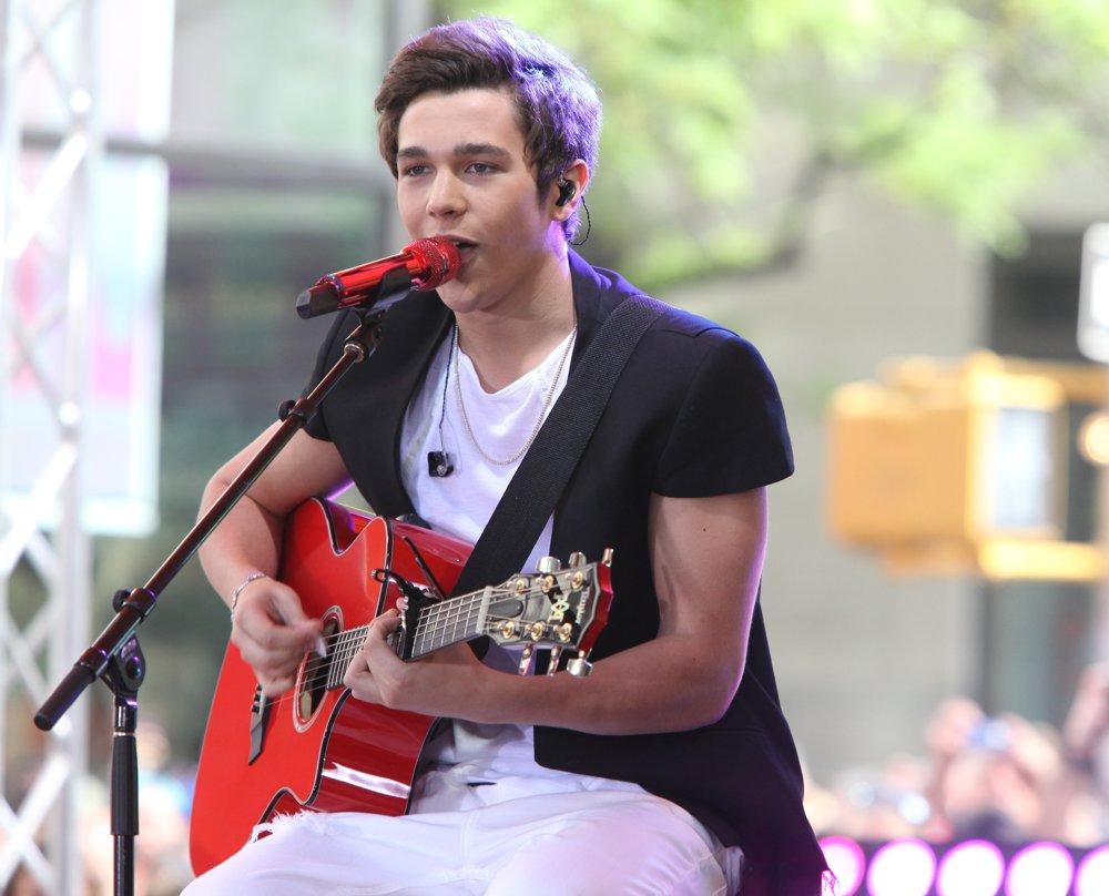 Austin Mahone Performing Live as Part of NBC's Toyota Concert Series