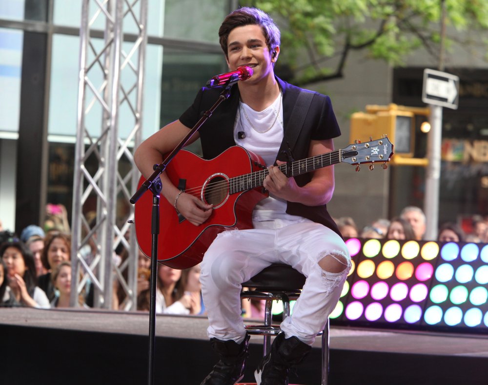 Austin Mahone;<br>Austin Mahone Performing Live as Part of NBC's Toyota Concert Series