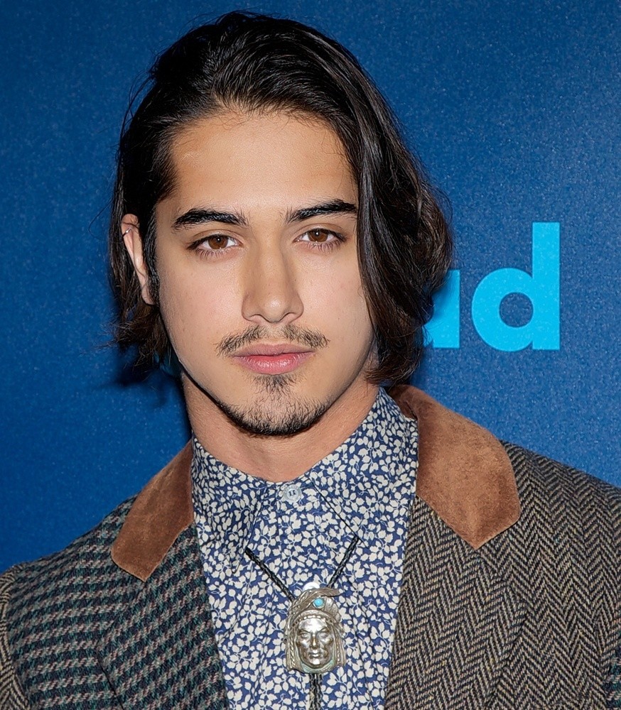 Avan Jogia. 