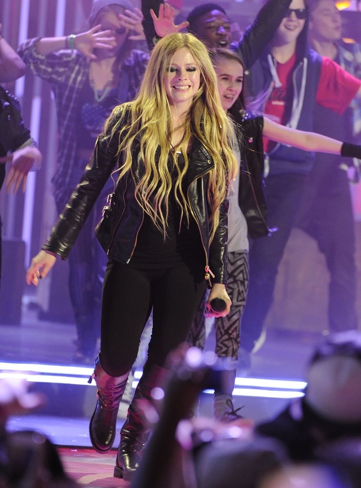 Avril Lavigne;<br>2013 MuchMusic Video Awards - Show