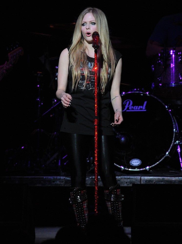 Avril Lavigne;<br>The Y100 Jingle Ball 2011