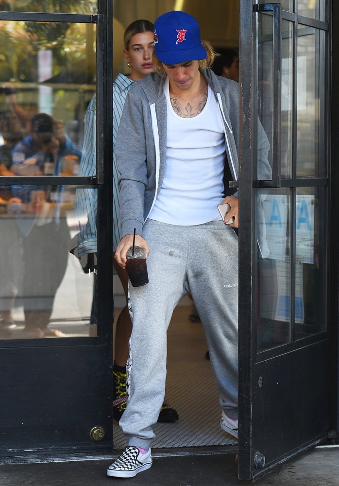 Justin Bieber and Hailey Baldwin Breakfast at Joan's on Third